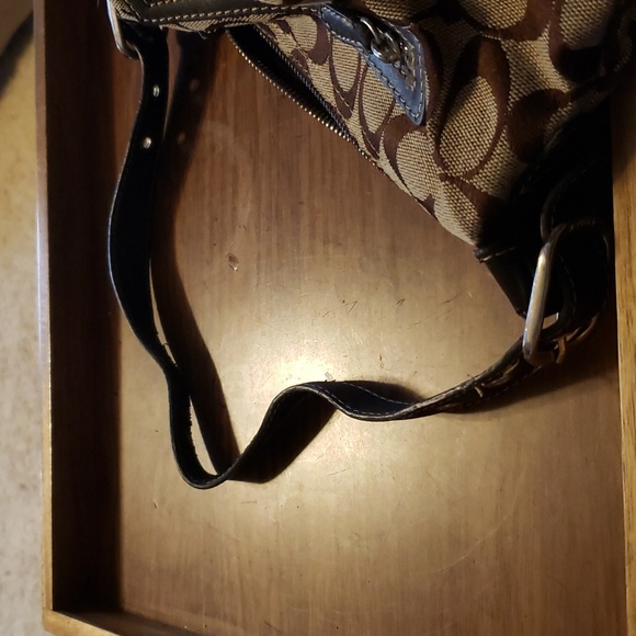 Coach purse - Picture 2 of 7